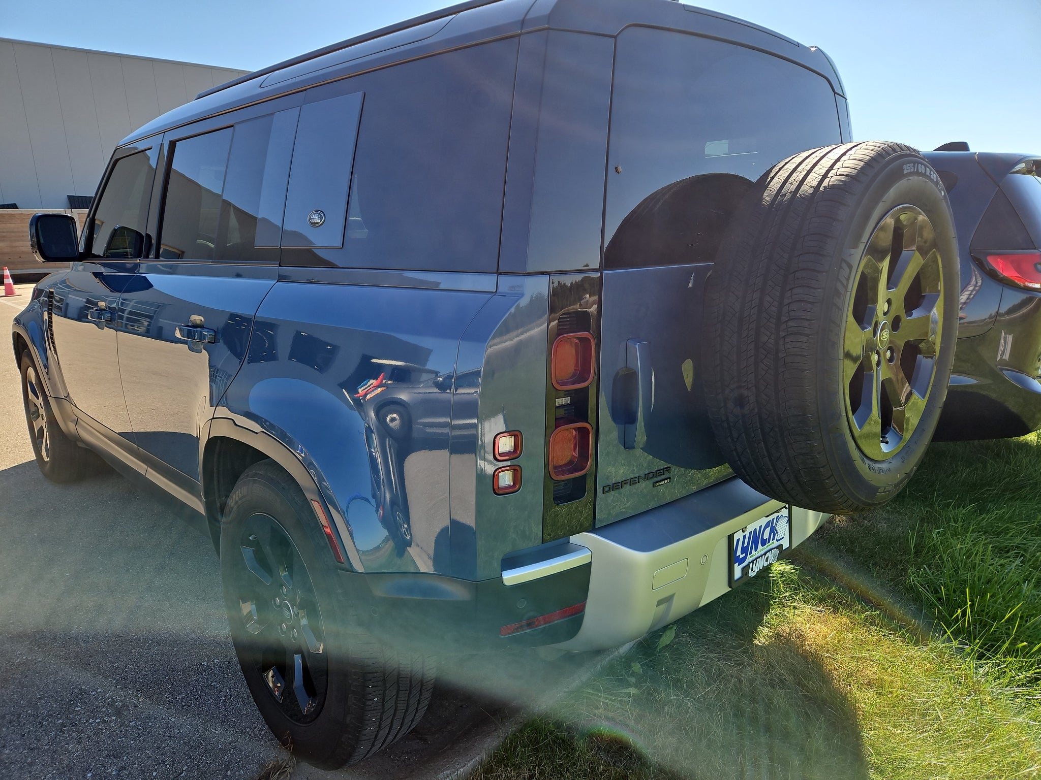 2021 Land Rover Defender 110 SE