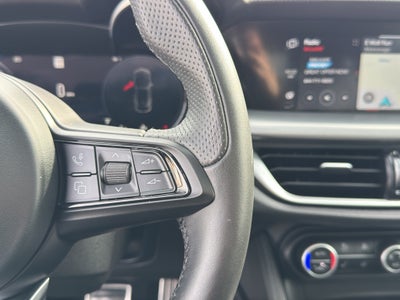 2024 Alfa Romeo Stelvio Volcanic Ti