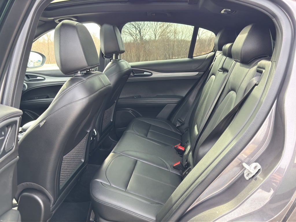 2024 Alfa Romeo Stelvio Volcanic Ti