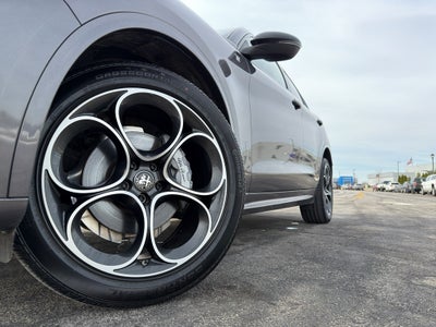 2024 Alfa Romeo Stelvio Volcanic Ti