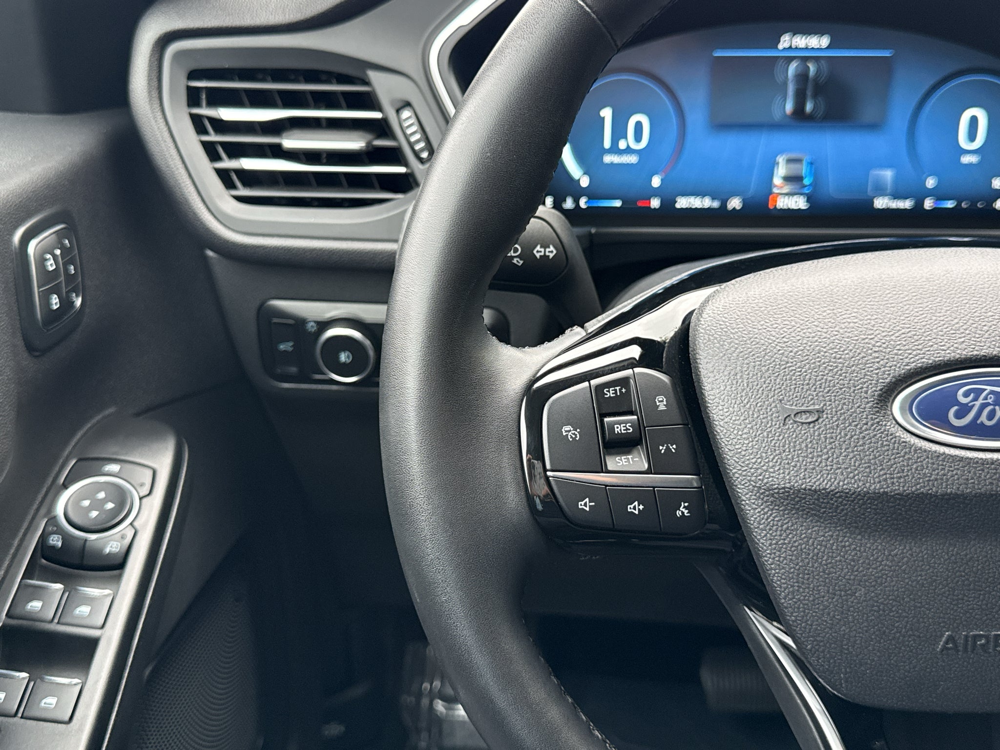 2025 Ford Escape Platinum