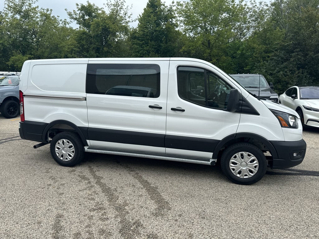 2025 Ford Transit Cargo Van T-250 130" Low Rf 9070 GVWR RWD