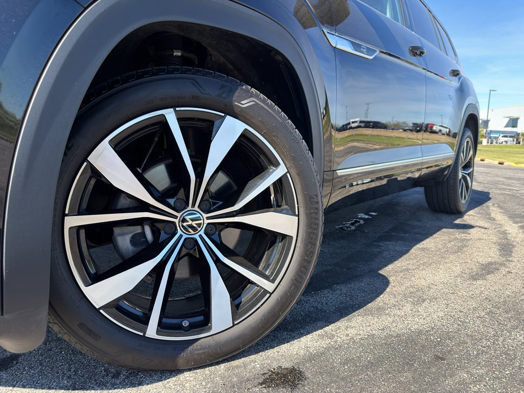 2024 Volkswagen Atlas 2.0T SEL Premium R-Line