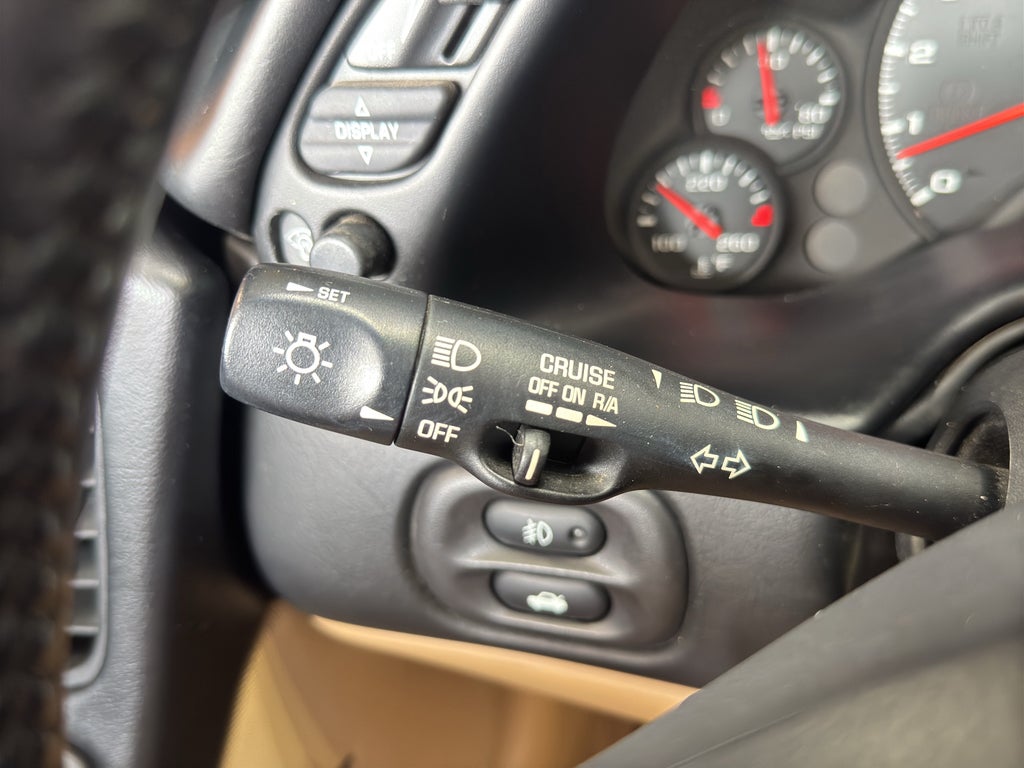 2004 Chevrolet Corvette BASE