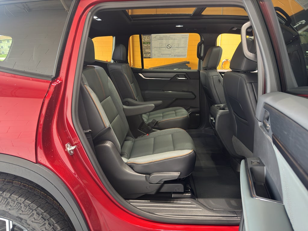 2027 GMC Acadia AT4