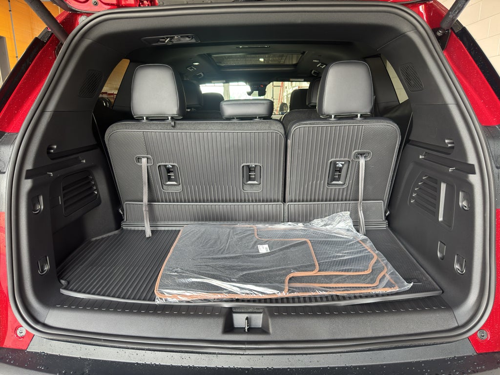 2027 GMC Acadia AT4