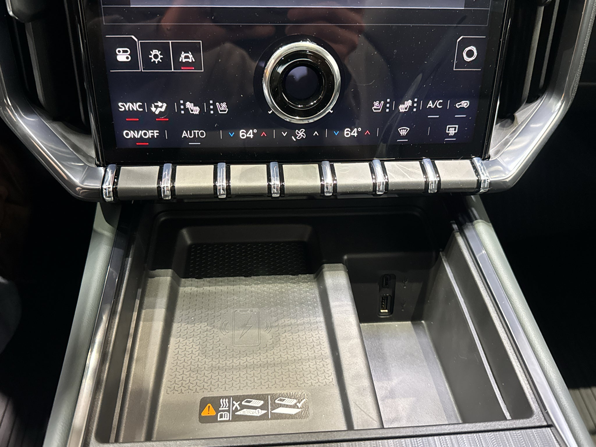 2027 GMC Acadia AT4