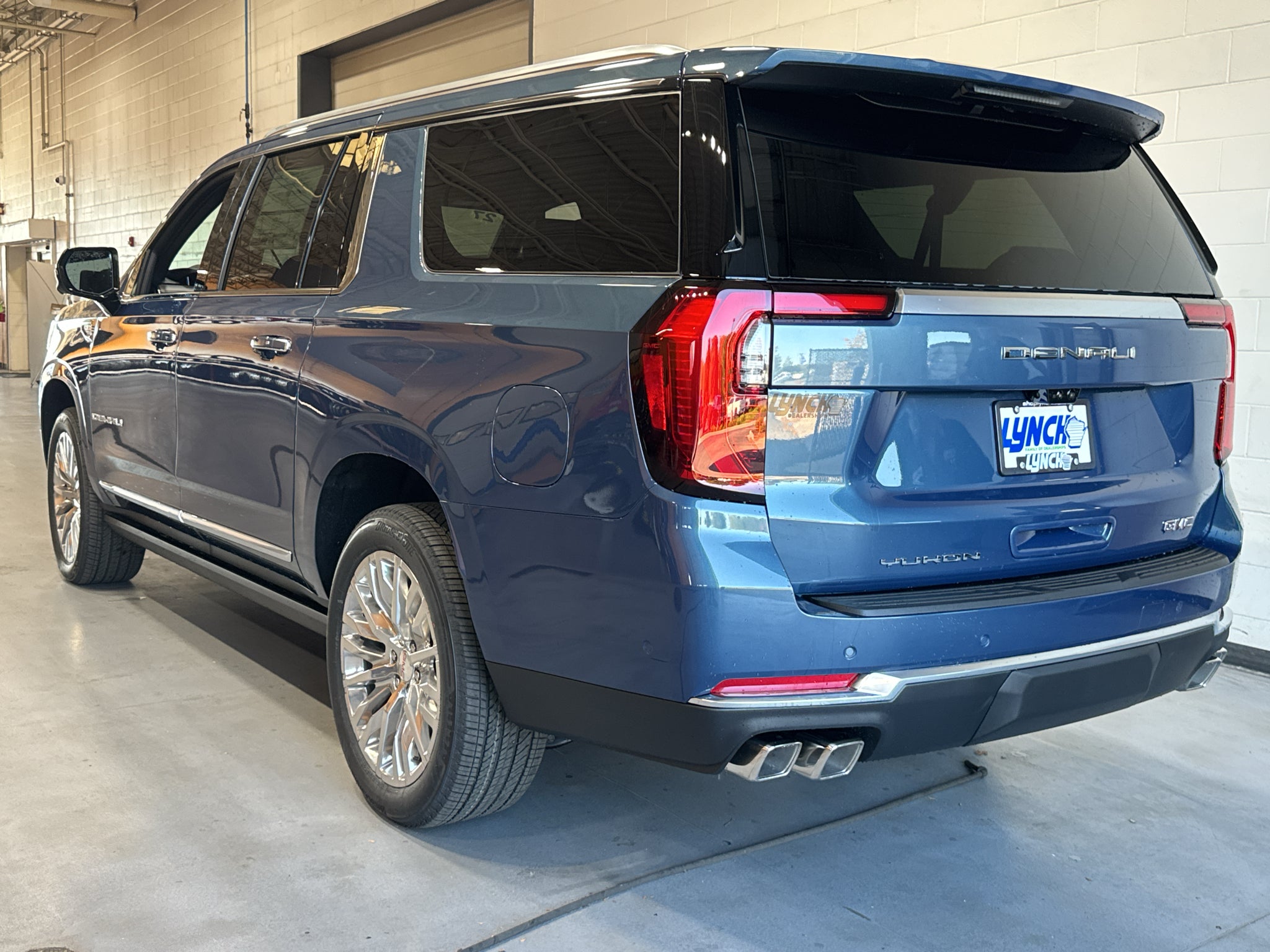 2027 GMC Yukon XL Denali
