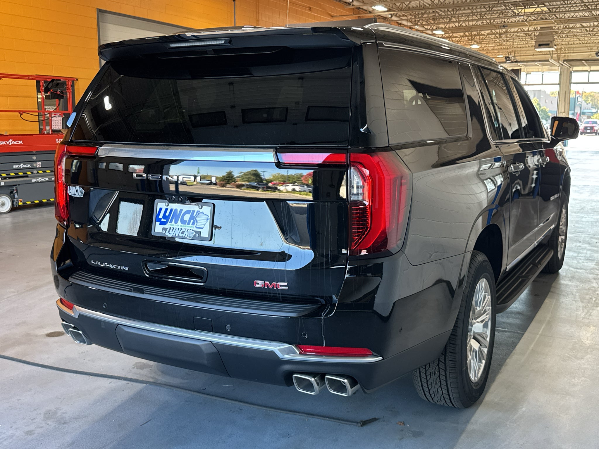 2027 GMC Yukon XL Denali