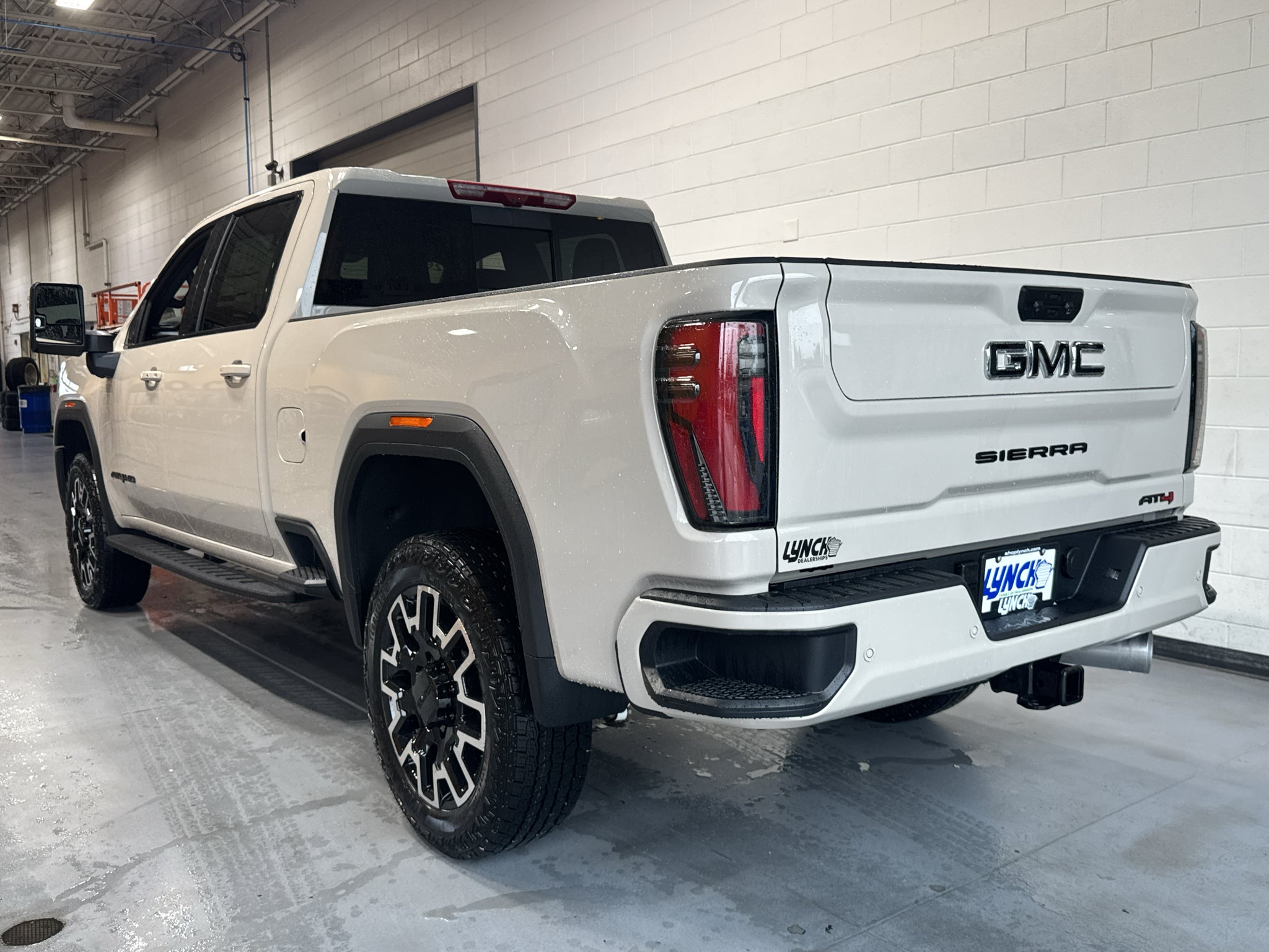 2026 GMC Sierra 2500 HD AT4