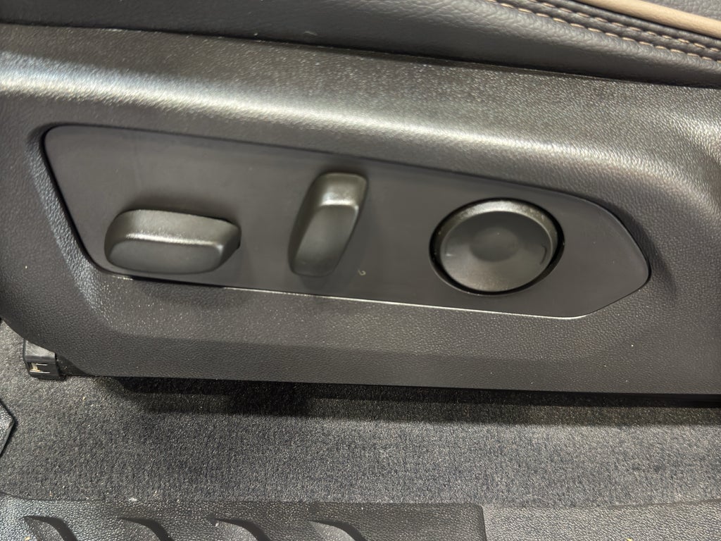 2024 GMC Canyon Denali