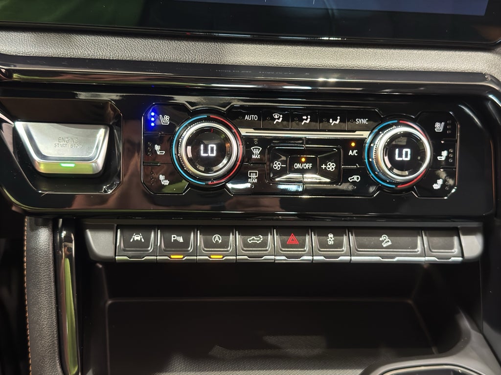 2025 GMC Sierra 1500 AT4