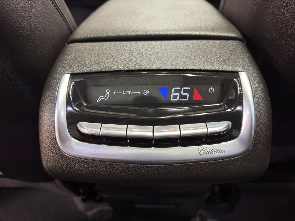 2023 Cadillac XT6 Luxury