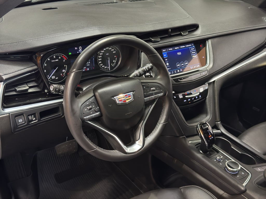 2023 Cadillac XT6 Luxury
