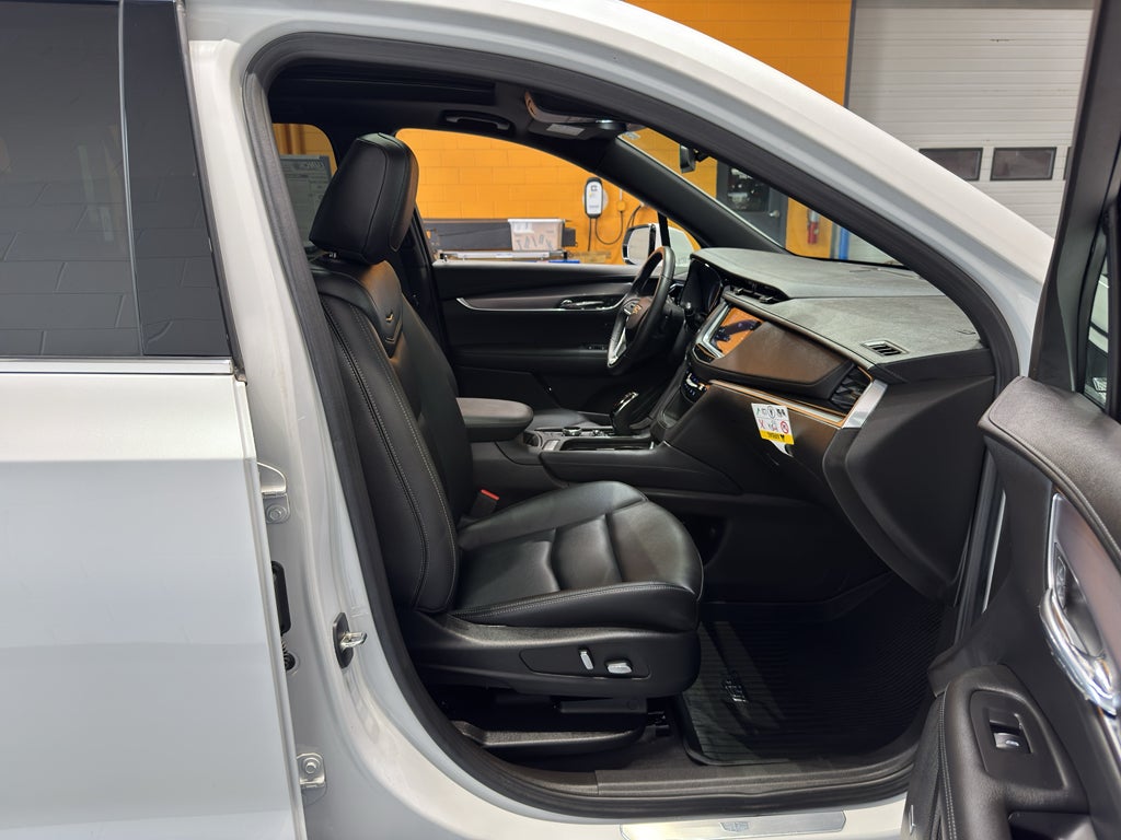 2023 Cadillac XT6 Luxury