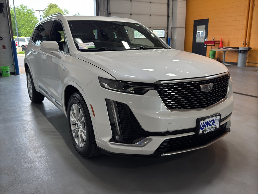 2023 Cadillac XT6 Luxury