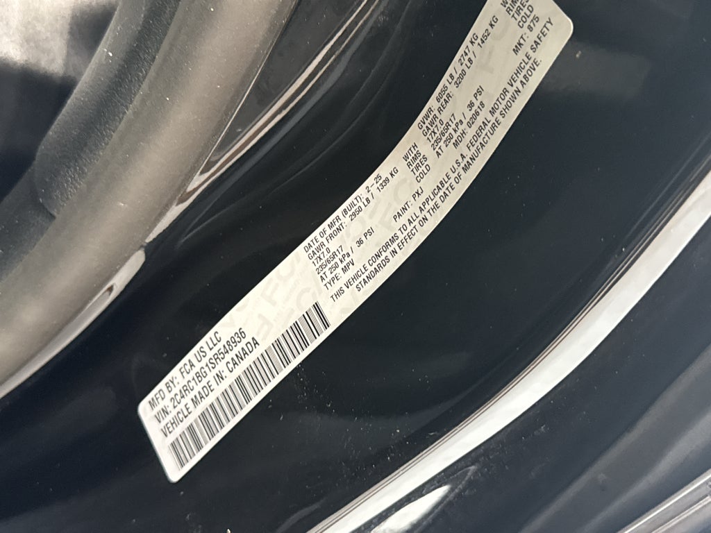 2025 Chrysler Pacifica Select