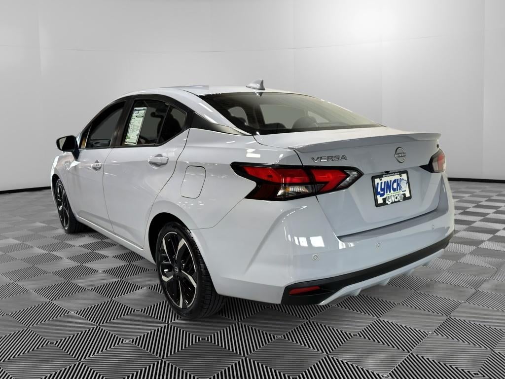 2024 Nissan Versa SR