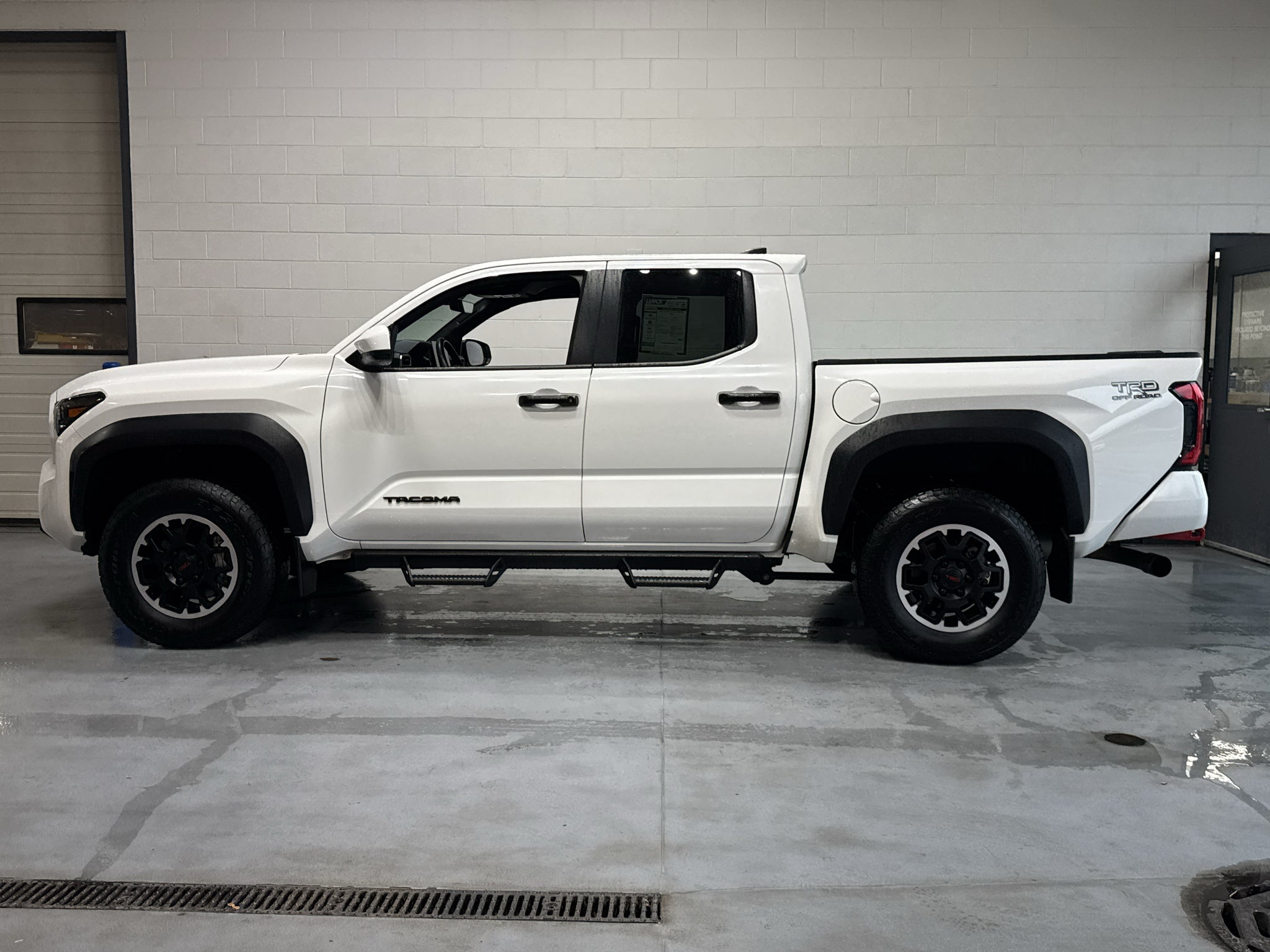 2024 Toyota Tacoma 4WD SR5