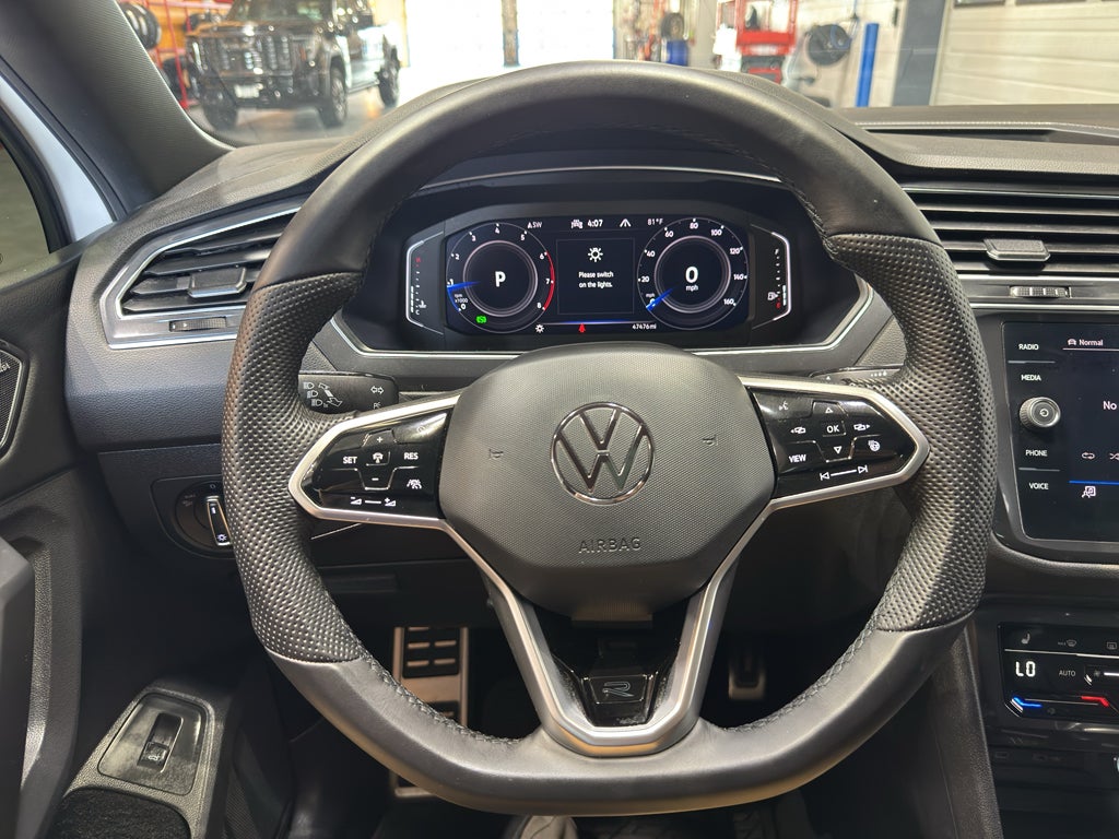 2022 Volkswagen Tiguan SEL R-Line