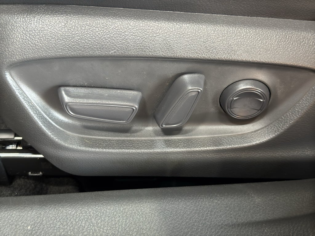 2020 Toyota Camry XLE V6